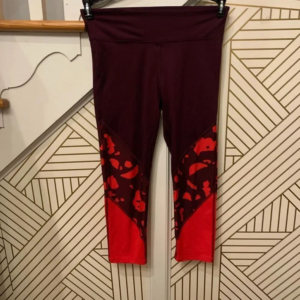 Fabletics Cropped Leggings